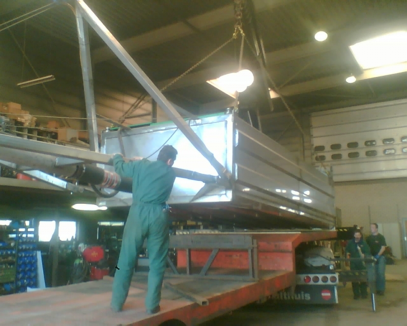 Baggeren in industriële slibbassins onder extreme omstandigheden