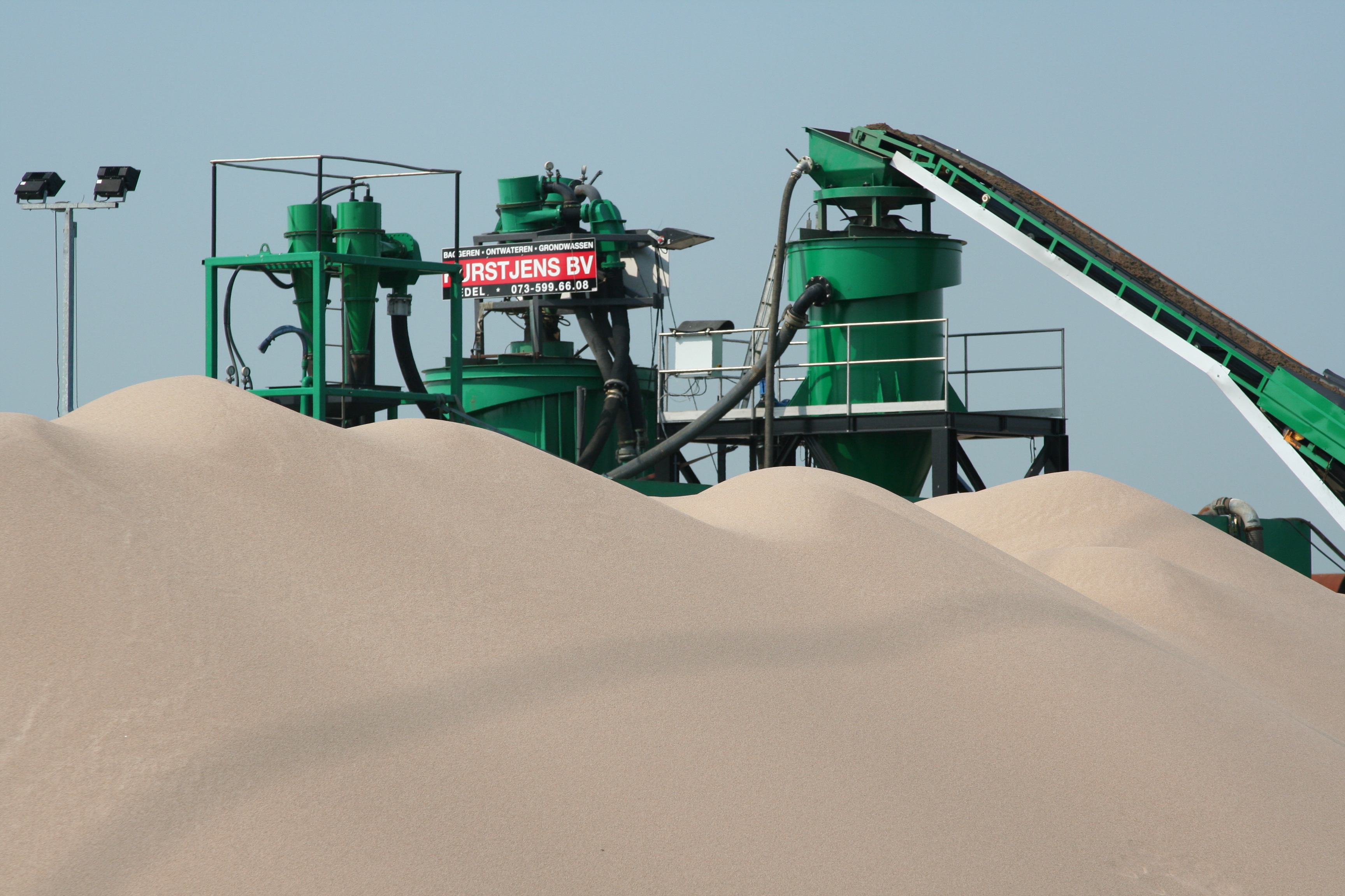 Mobile (on-site) soil washing